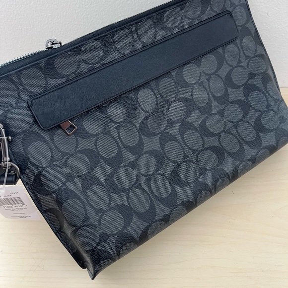 New COACH Carry All POUCH Signature  F29508 - Picture 1 of 6